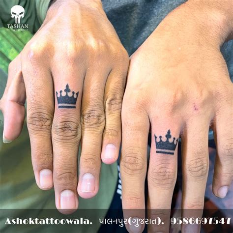 unique crown finger tattoo designs.